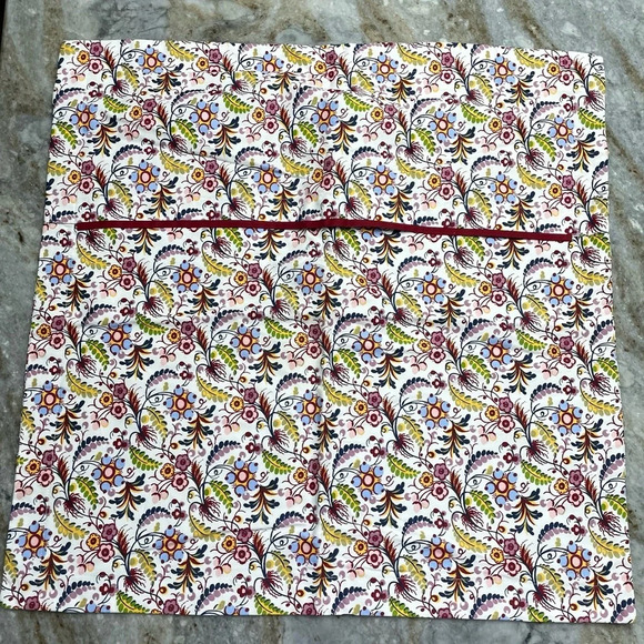 IKEA Alvine Gava Floral Throw Pillow Covers, 20x20 Set of Two - Picture 4 of 8